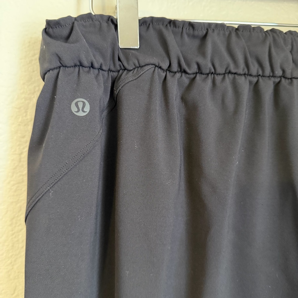Lululemon Keep Moving High Rise Full Length Relaxed Fit Pant in Black, Size 14 - Picture 10 of 14